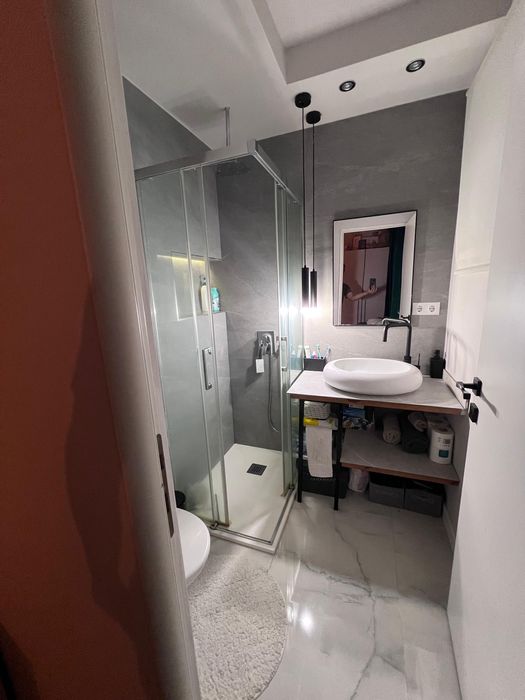 Garsonieră mobilată și utilitată