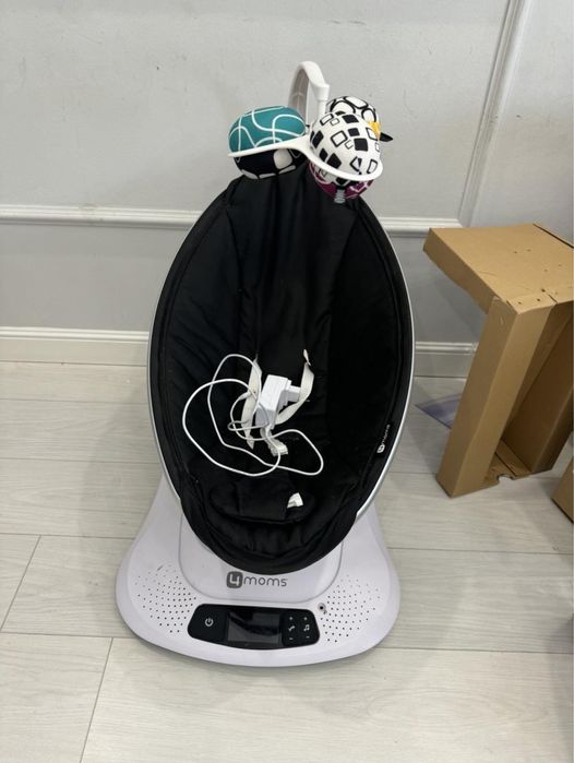 Продам электрокачель 4moms Mamaroo