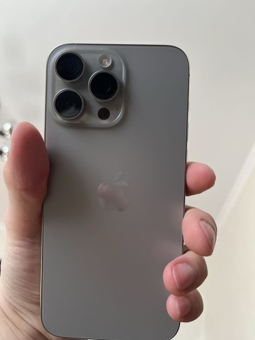 Iphone 15 pro max 256!