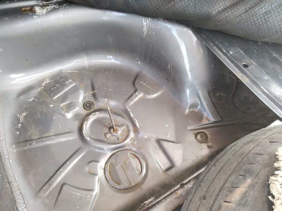 Пассат сатылады.