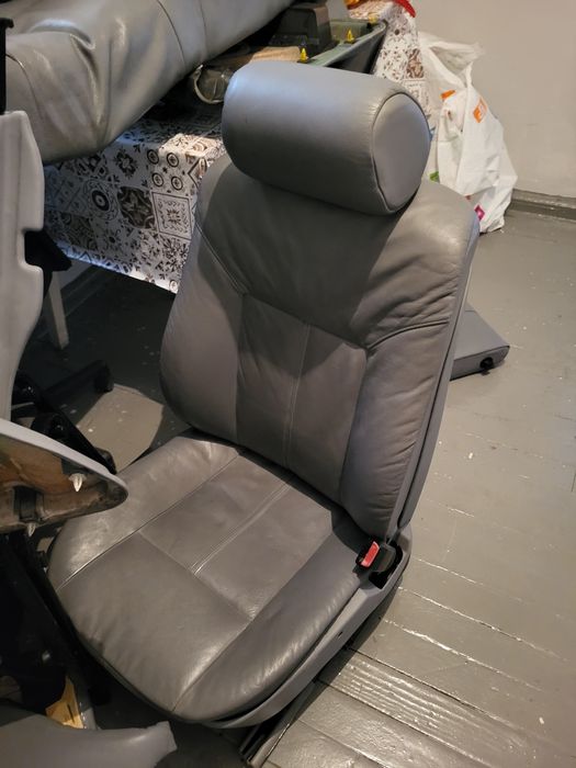 Bmw e39 кожен салон