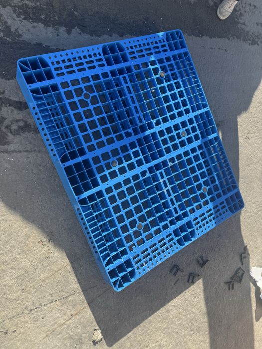 Paleti plastic 1200/1000