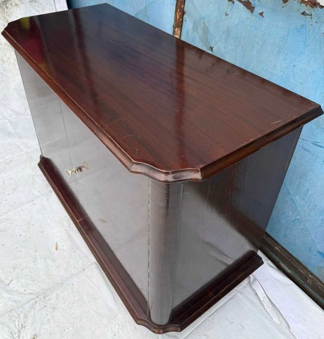 Oferta Speciala 99 lei / buc Comoda Vintage cu 2 usi si rafturi; Bufet cu polite; Mic Dulap