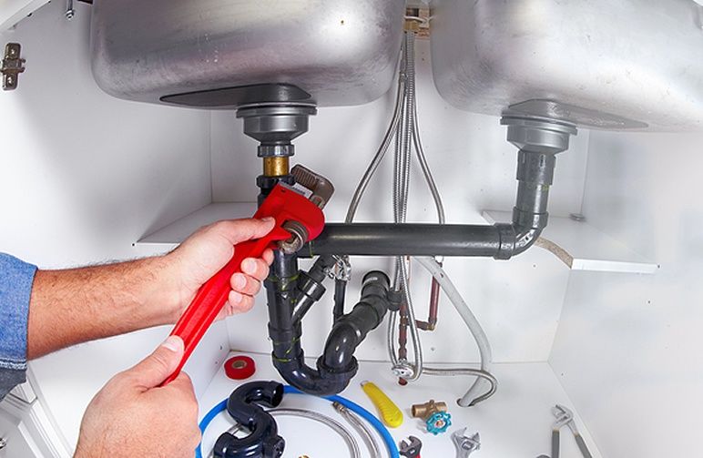 Instalator apa  sanitare reparati non stop