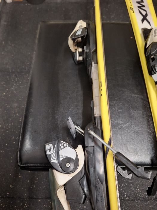 Детски карвин ски Salomon