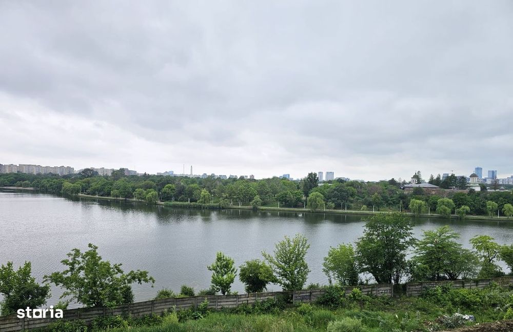 Proprietar  -Apartament cu terasa generoasa