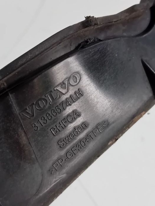 Ornament Lateral Parbriz Volvo S90 V90 Cod 31386575 31386574 An 2016-2020