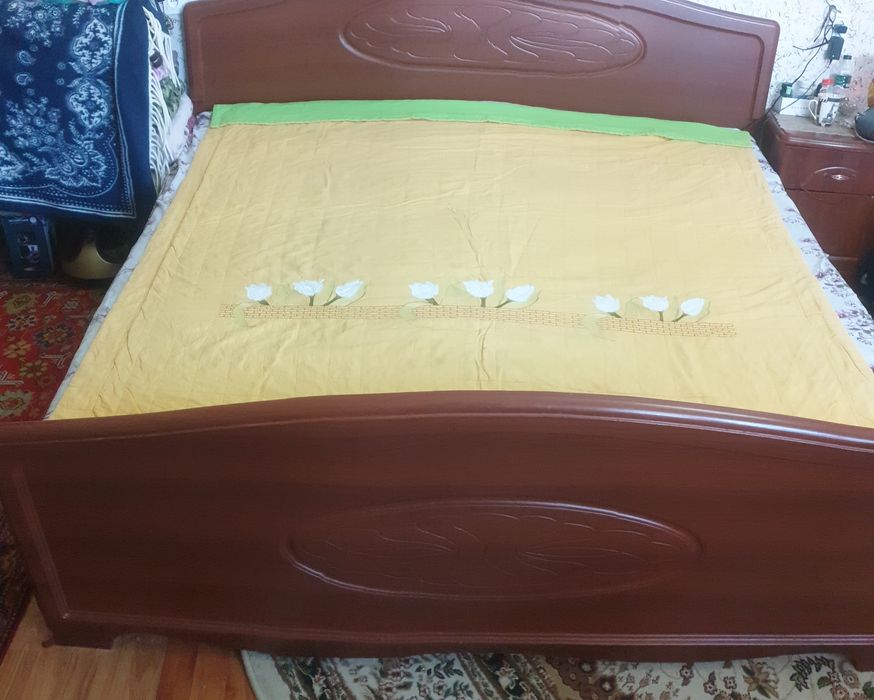 Кровать двухспальная