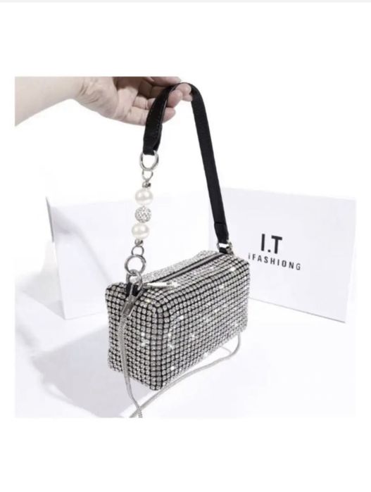 Сумочка со стразами