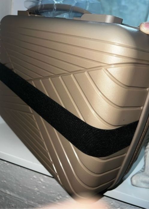 Чемодан ручная кладь