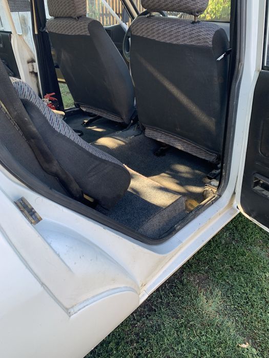 Vand  sau schimb dacia papuc impecabila!!