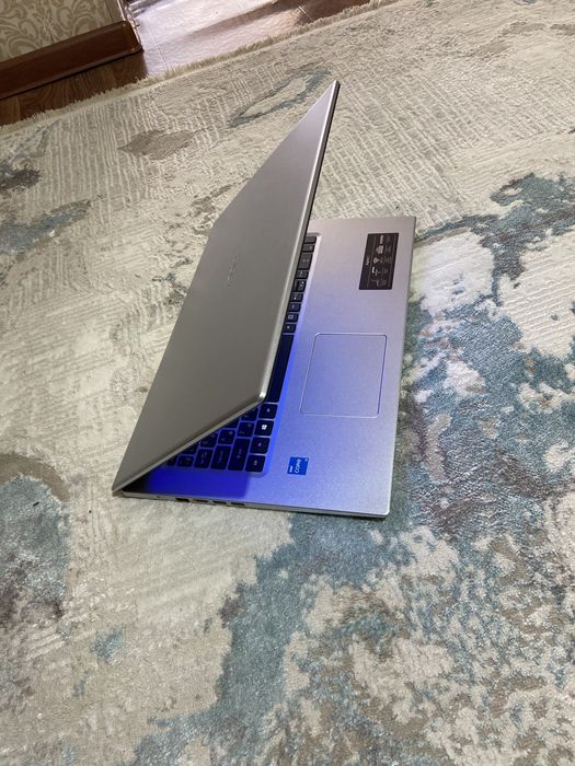 Acer 11 пок Core-i3 SSD новом сост