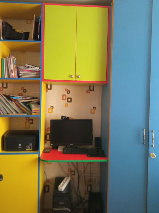 Продам детскую мебель