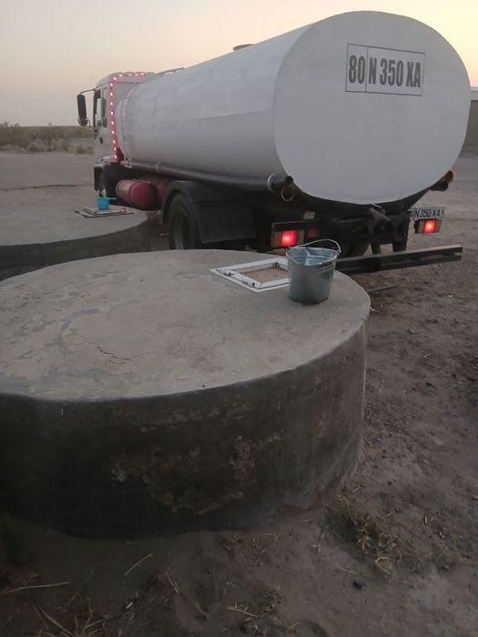 Водавоз Isuzu sotiladi.    Yili 2011.   Обемь. Систерна. 12 тонналик.