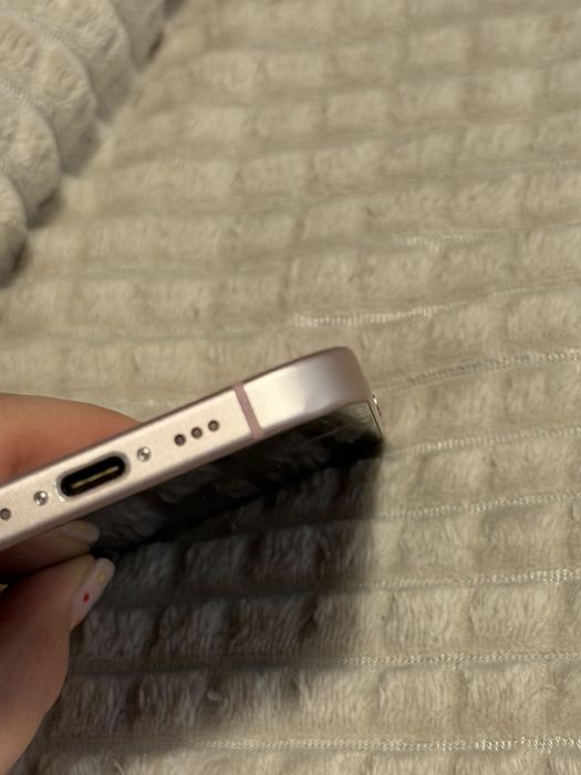 iPhone 15 128GB Pink