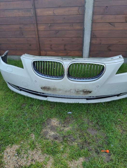 Bara fata, bara spate bmw Seria 5 2009