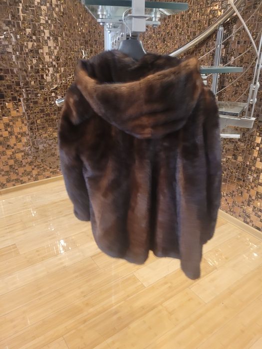 Шуба норковая в отличном состояние