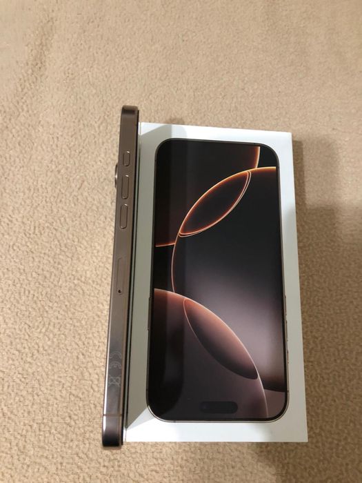 Vand iphone 16 pro max,desert titanium. 256GB