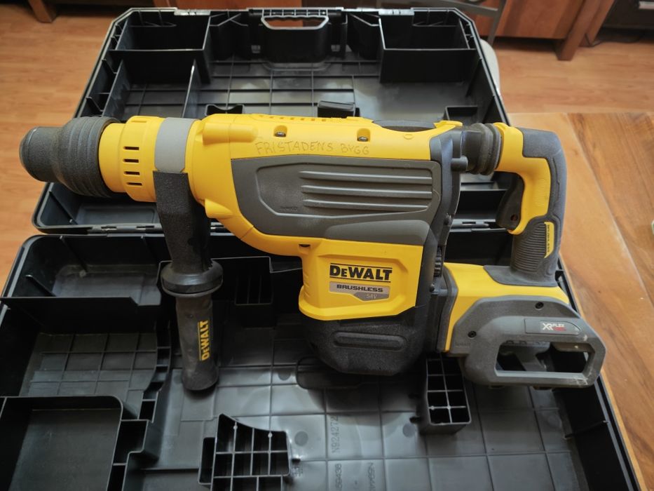 Ciocan Rotopercutor - Demolator DeWalt DCH733