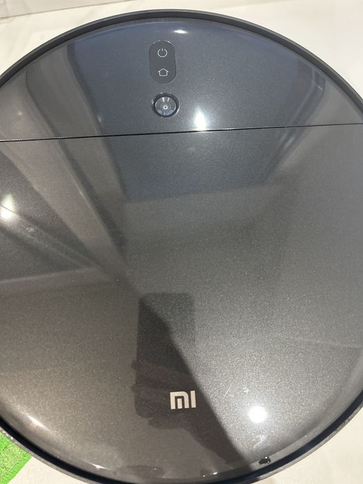 Продам робот пылесос xiaomi