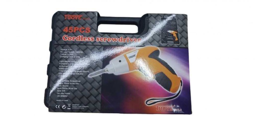 Компактен акумулаторен винтоверт 4.8V с 45 части