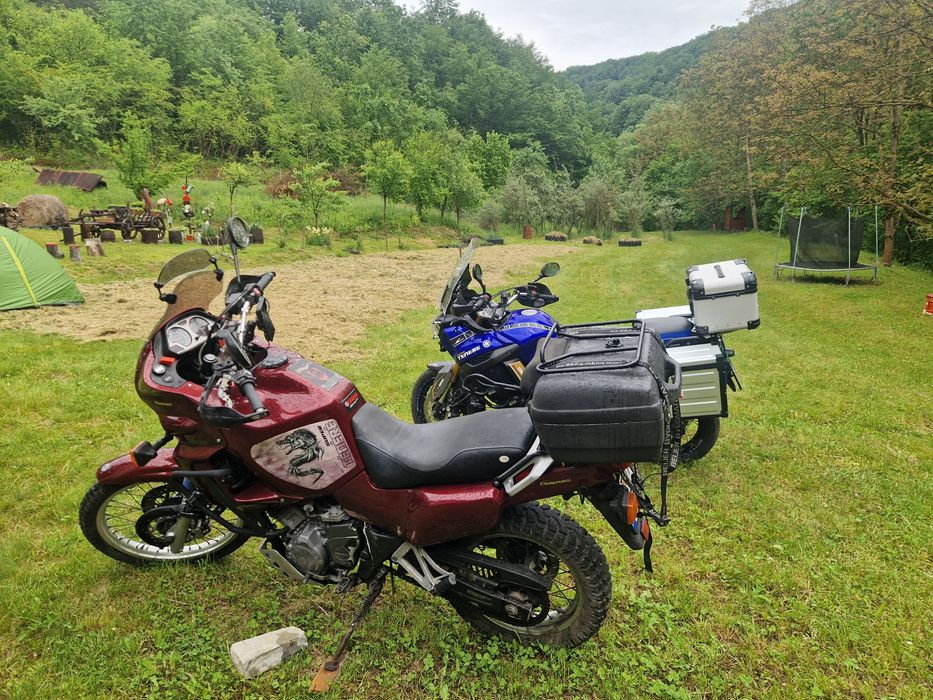 Yamaha xtz 750,pregătită de drum, nu necesită investitii.