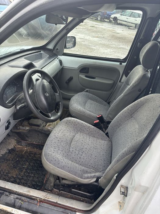 Рено канго 1.5 дци на части.