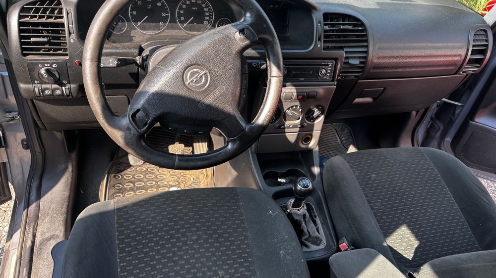 Zafira 2.2 dti на части