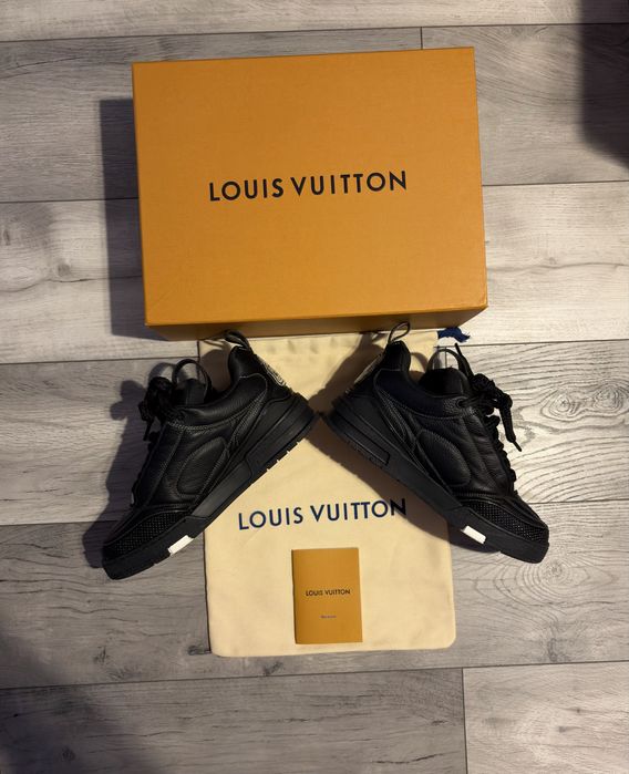Louis Vuitton Skate Black Leather