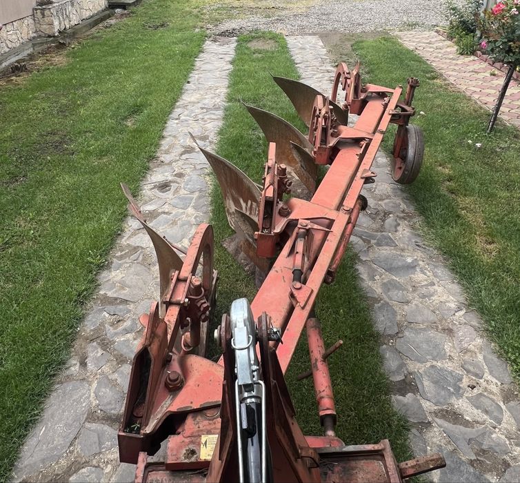 Vand plug KRONE de 4 brazde