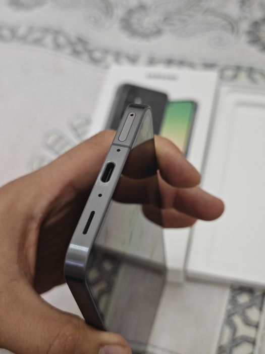 Samsung A56 128Gb без ремонта