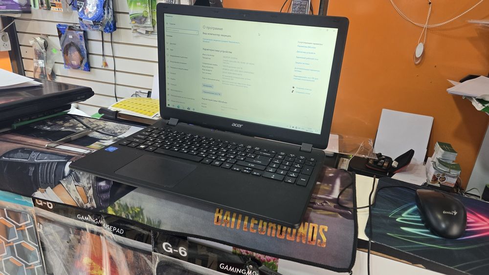 Notebook sotiladi Acer