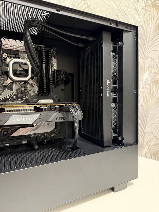 Calculator / Unitate PC Gaming i7, RTX 2080, 16Gb RAM, 250Gb SSD, 2Tb HDD