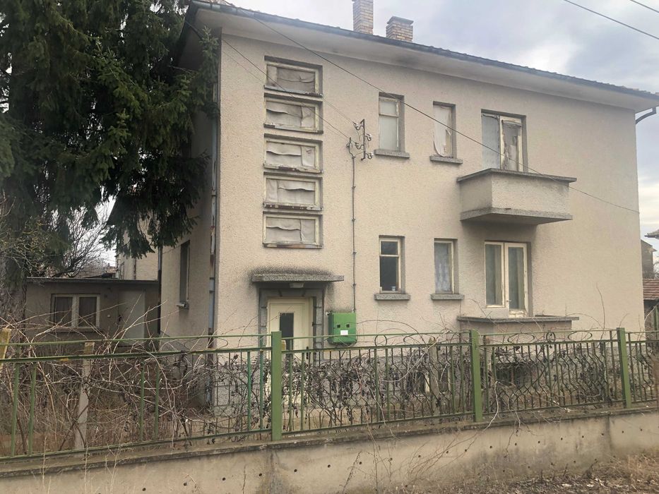 Продава се Къща в Полски Тръмбеш - 92 кв.м за 544 €/кв.м - Снимка #1