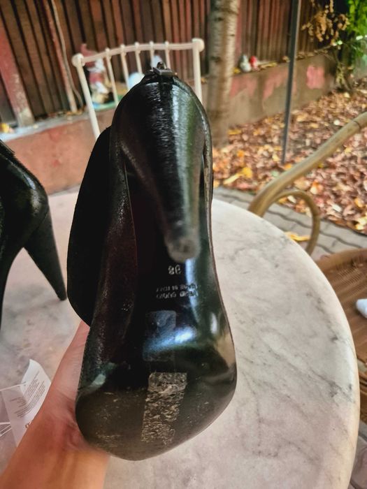 Vand Botine Galliano,  marimea 38