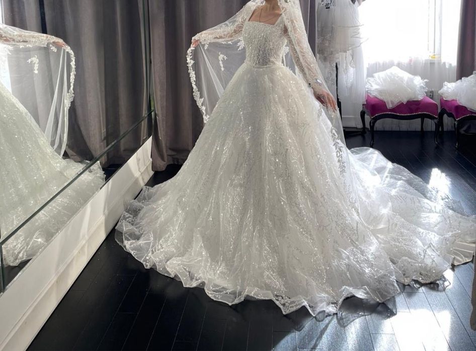 Свадебное платье