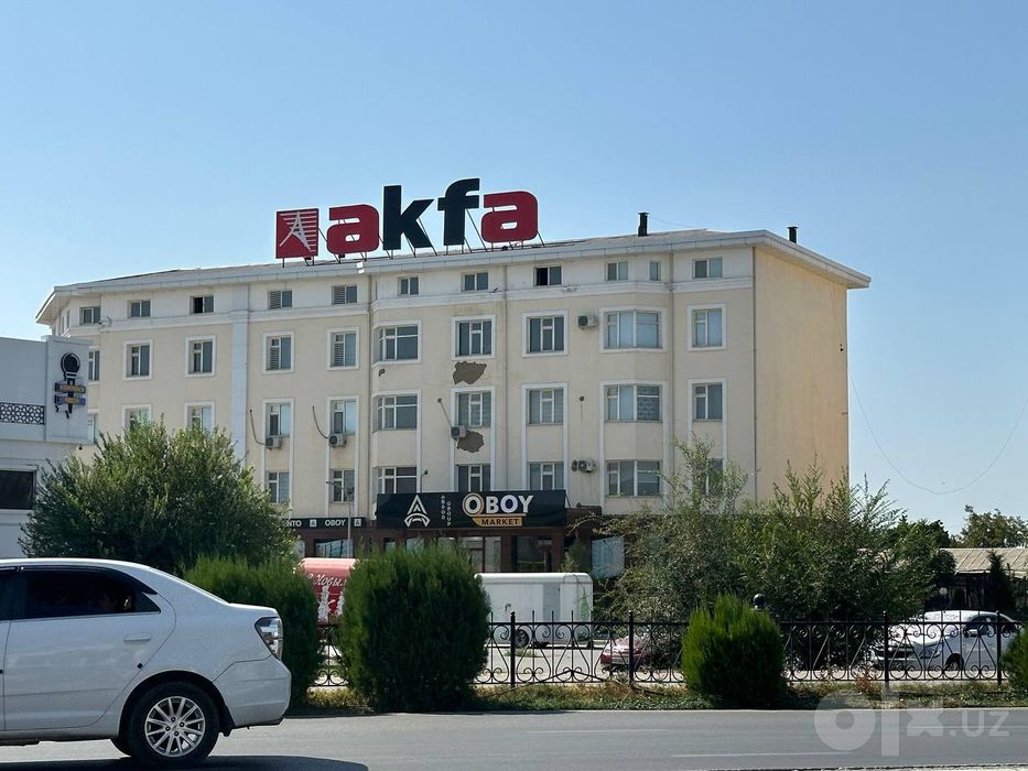 Ташки реклама // билбордларда // лэд экранларда // автобусларда