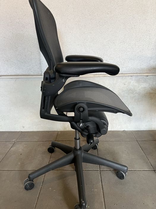 Herman Miller Aeron size B