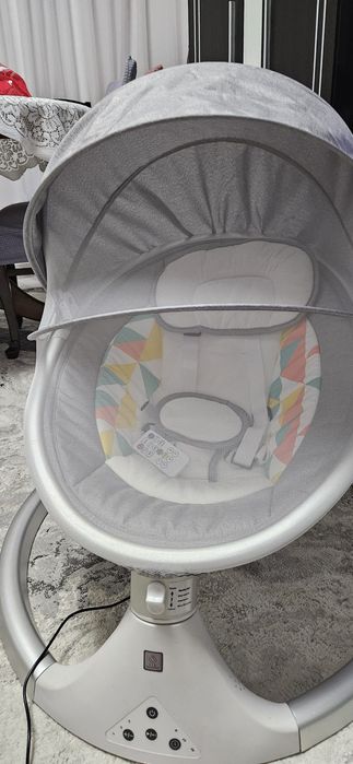 Leagan electric pentru bebelusi cu Bluetooth, USB si telecomanda