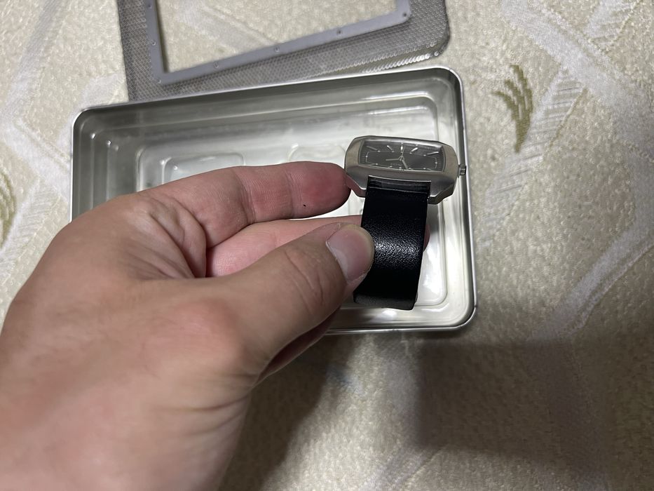 НОВ Елегантен ръчен часовник Davidoff