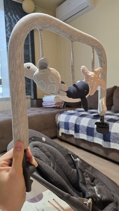 Ergobaby Бебешки шезлонг 3в1 Evolve Charcoal Grey