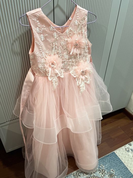 Продам платье, состояние как новое