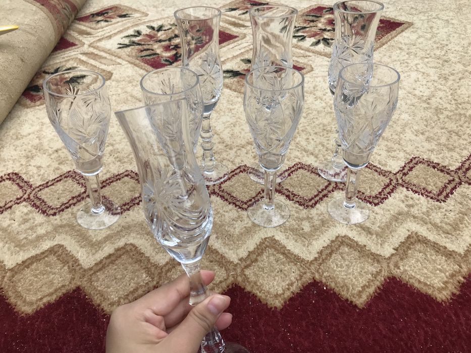 Бокалы для вина, 8 шт. (4 пониже + 4 повыше)