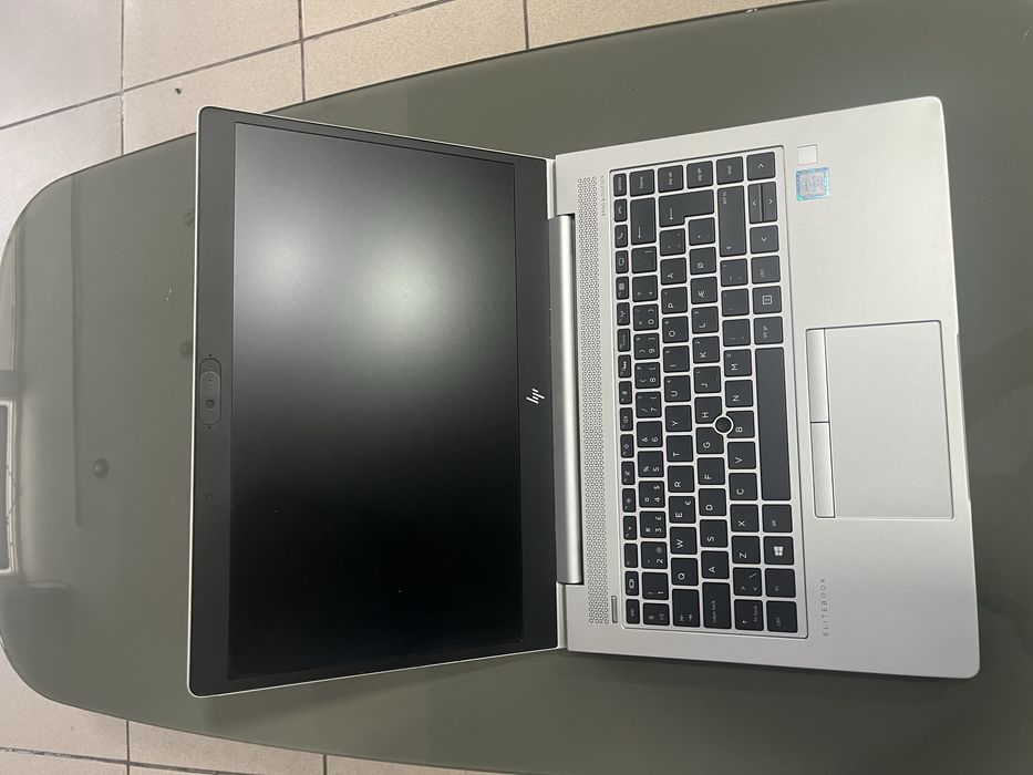 Vand laptop ho elitebook 840 g5 i5 8250u ram 16gb ssd 512gb full hd