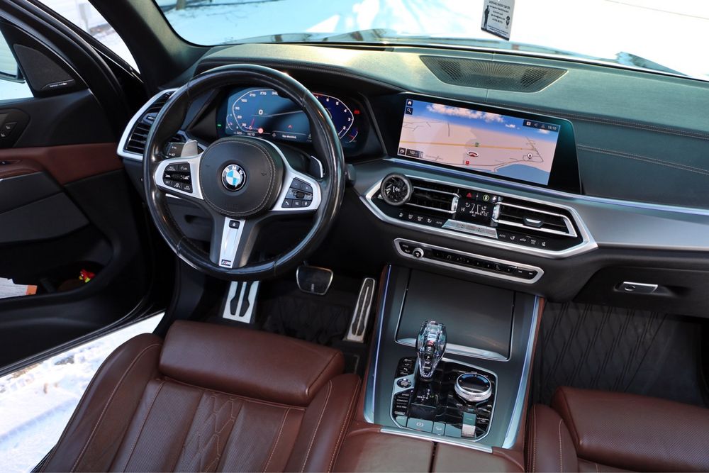 Vand / Schimb BMW X5 G05 4.0i / 169.000 Km / 7 locuri / Sky Lounge / Soft Close / Full