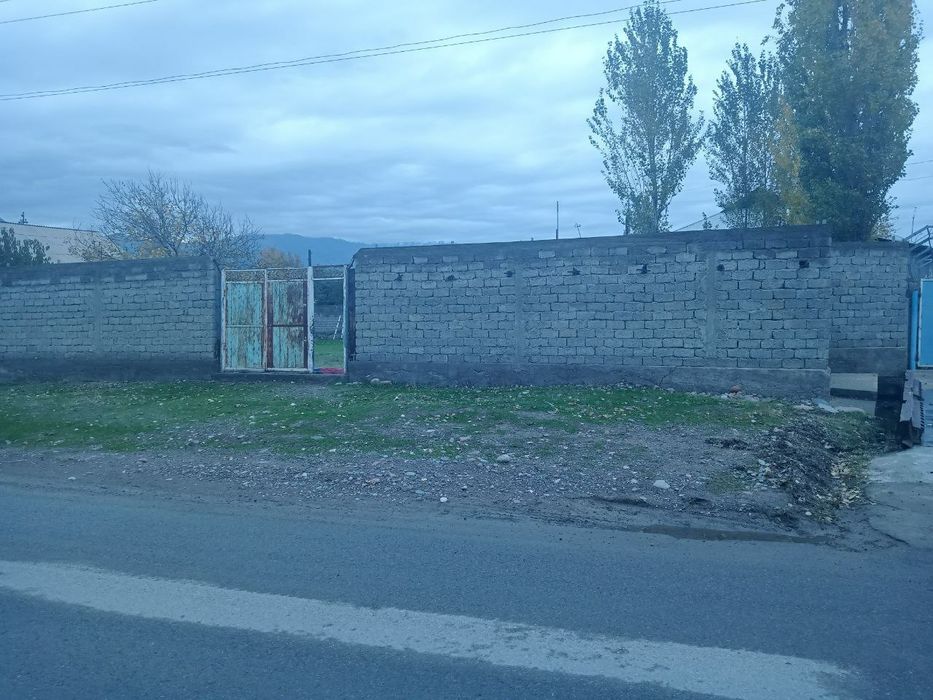 Yer sotiladi yoki Arenda