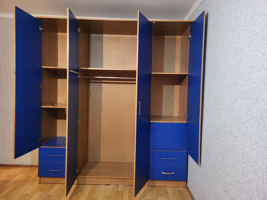 Шкаф для спальни и кухонный гарнитур