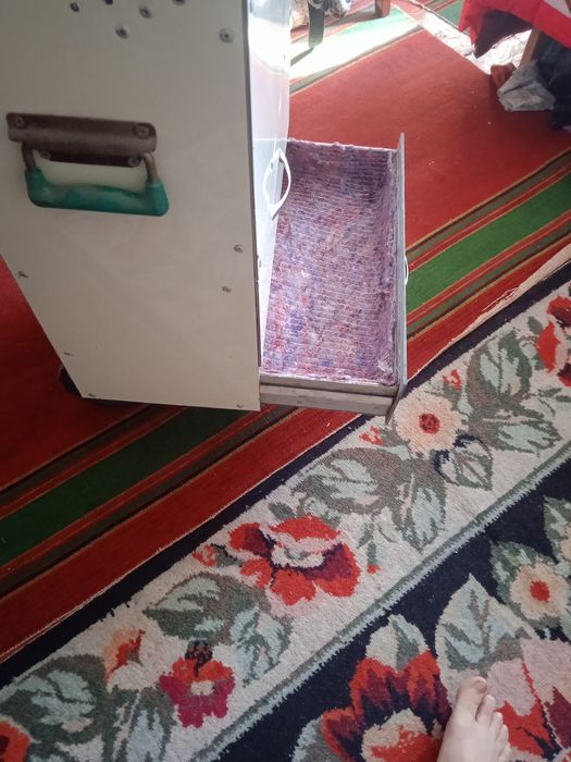 тележка для инструментов и бытовых принадлежностей