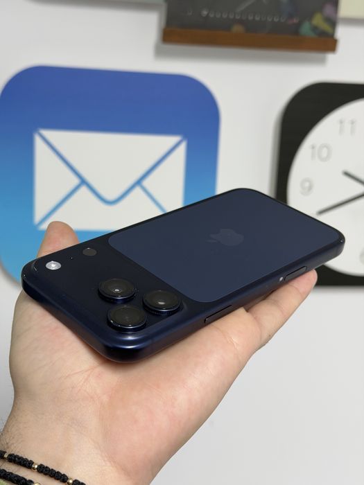 iPhone 17 Pro Max Blue / Liber de retea