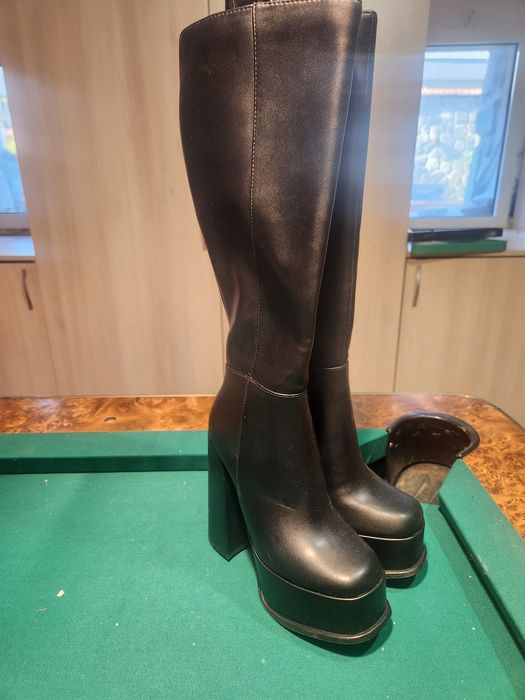 Ботуши на платформа